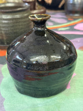 Vintage ‘77 Weed-pot with a beautiful shiny metallic blue/black glaze